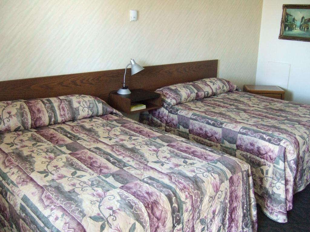 Wild Rose Inn Vegreville Habitación foto